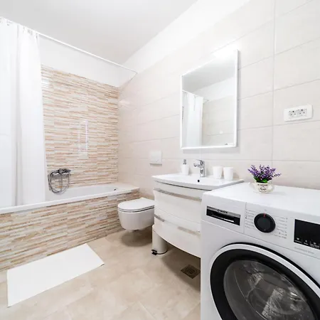 Alba Rab Apartment *