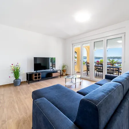 Apartment Alba Rab *