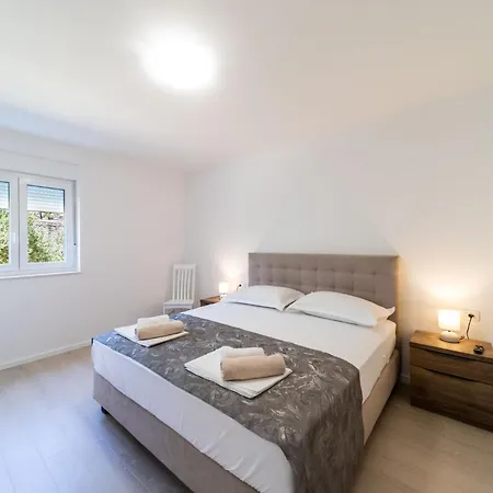 Apartman Alba Rab Banjol